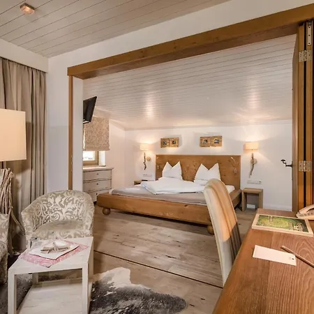 Alpin Juwel - Bio Und Lifestylehotel 2*