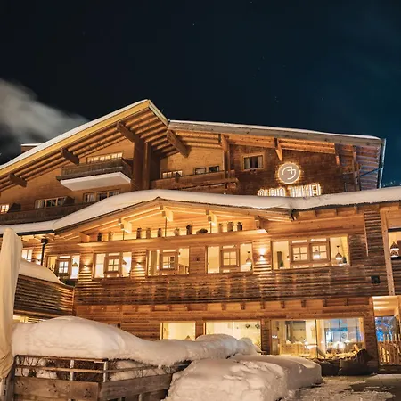 酒店 Alpin Juwel - Bio Und Lifestylehotel 萨尔巴赫