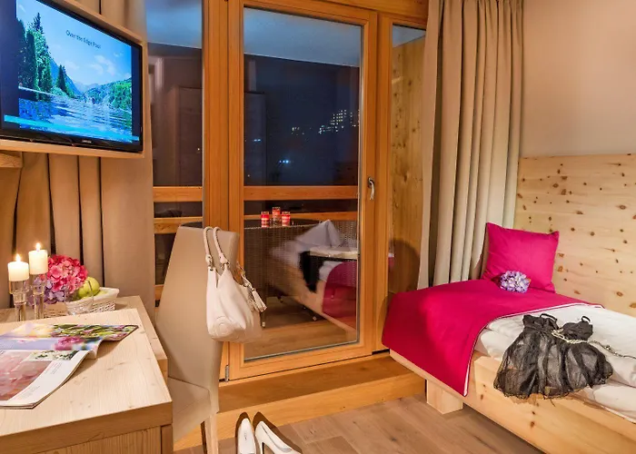 Alpin Juwel - Bio Und Lifestylehotel 3* Saalbach-Hinterglemm